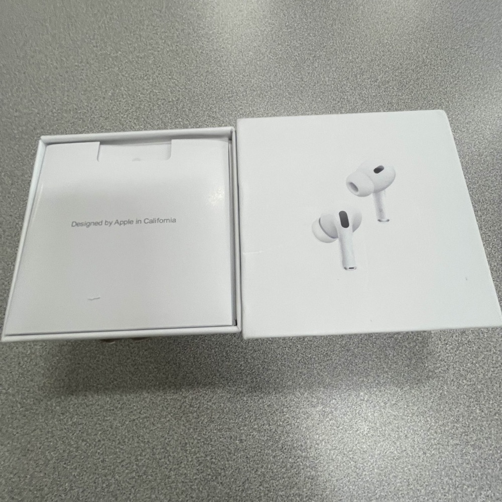 Apple AirPods Pro with White Charging Case